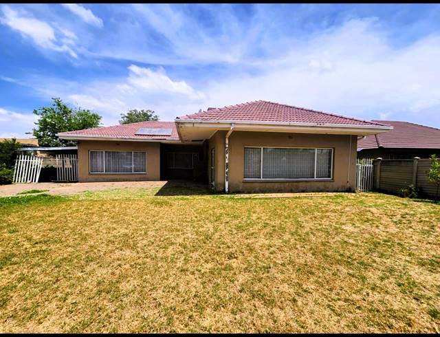 3 BEDROOM HOUSE SOLD IN THREE RIVERS